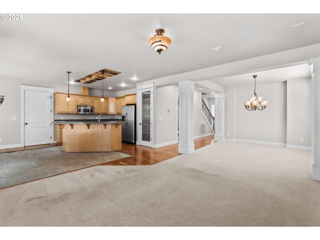 17006 Ne 6TH St, Vancouver, WA 98684