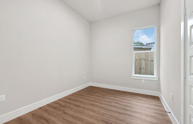 112 S San Jacinto Street A, Conroe, TX 77301