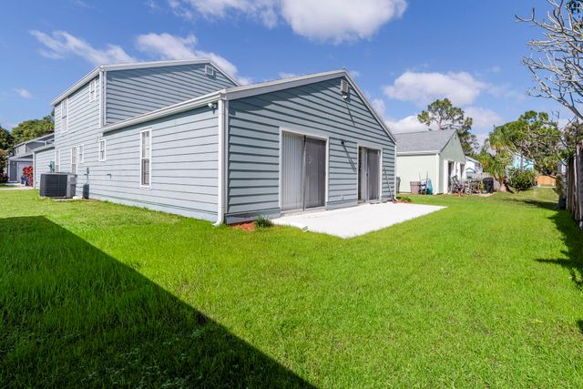 1306 Wild Daisy Lane, West Palm Beach, FL 33415