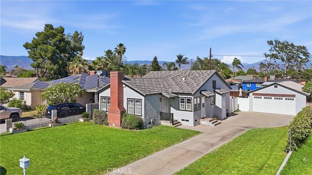 896 Valencia, Colton, CA 92324