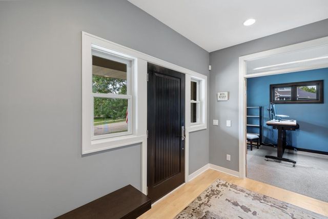 11153 Sweetwater Path, Woodbury, MN 55129