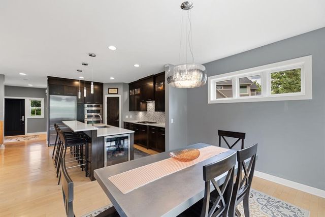 11153 Sweetwater Path, Woodbury, MN 55129
