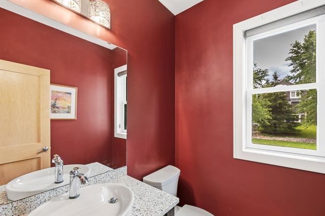 11153 Sweetwater Path, Woodbury, MN 55129