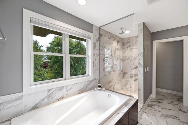 11153 Sweetwater Path, Woodbury, MN 55129