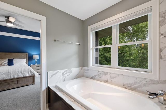 11153 Sweetwater Path, Woodbury, MN 55129