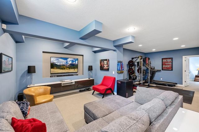 11153 Sweetwater Path, Woodbury, MN 55129