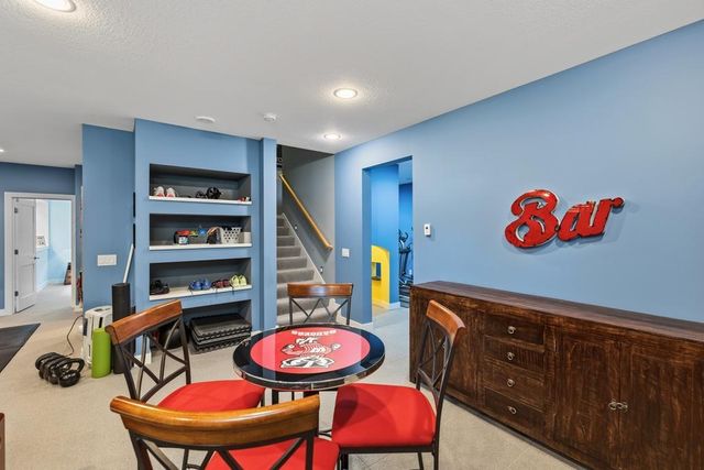 11153 Sweetwater Path, Woodbury, MN 55129