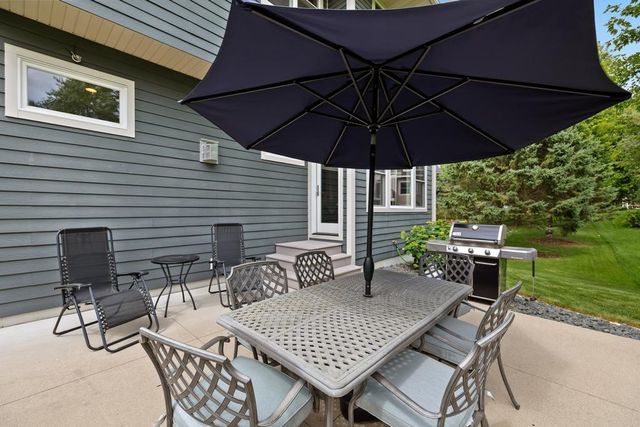 11153 Sweetwater Path, Woodbury, MN 55129