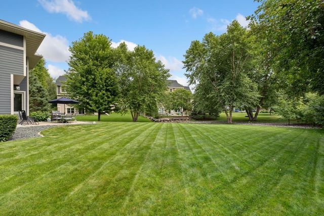 11153 Sweetwater Path, Woodbury, MN 55129