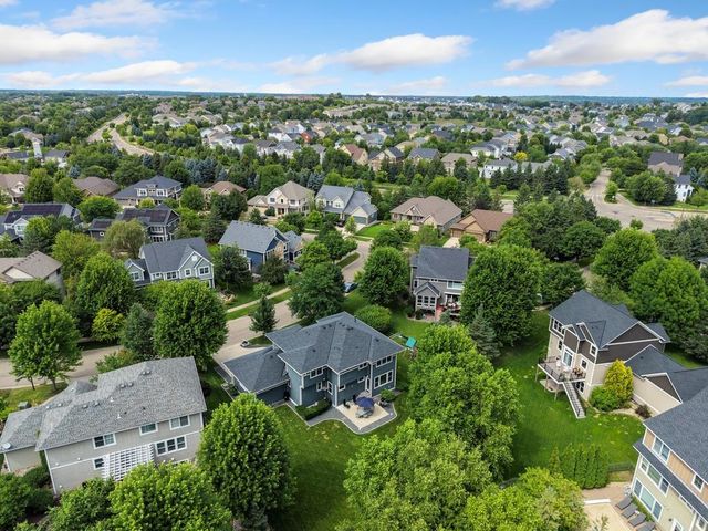 11153 Sweetwater Path, Woodbury, MN 55129