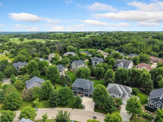 11153 Sweetwater Path, Woodbury, MN 55129