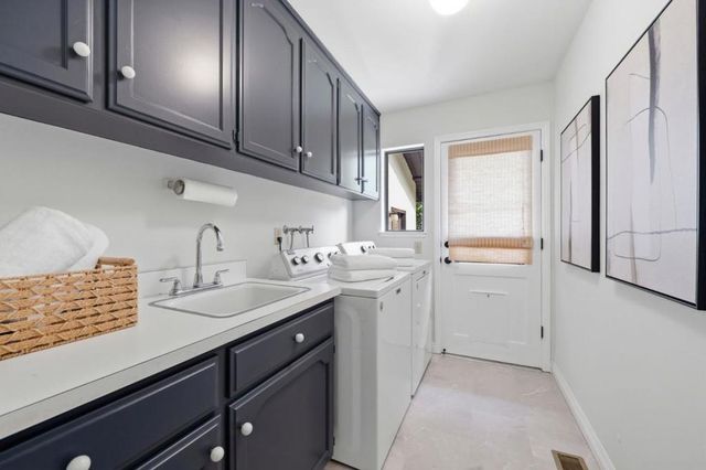 3089 Country Club Court, Palo Alto, CA 94304