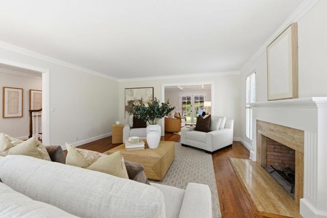 3089 Country Club Court, Palo Alto, CA 94304