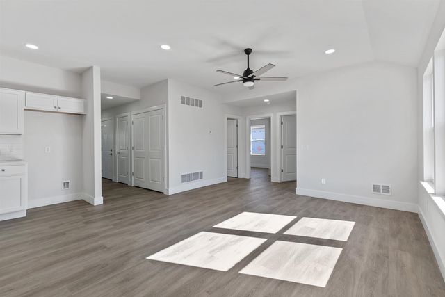 2510 Clinton Way, Jackson, MI 49201