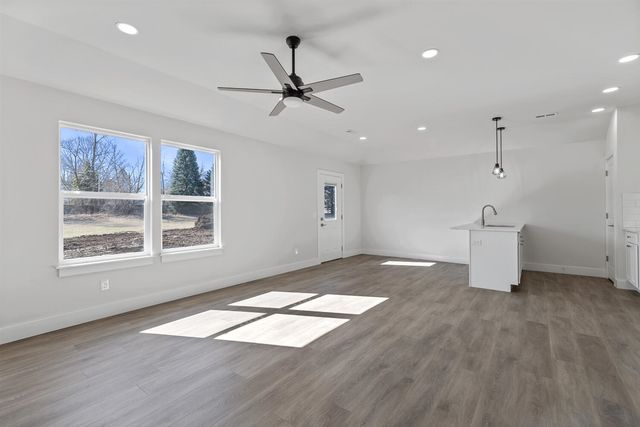 2510 Clinton Way, Jackson, MI 49201