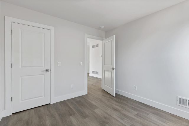 2510 Clinton Way, Jackson, MI 49201