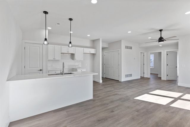 2510 Clinton Way, Jackson, MI 49201