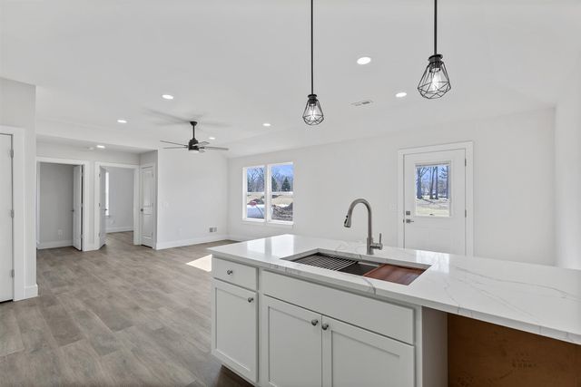 2510 Clinton Way, Jackson, MI 49201