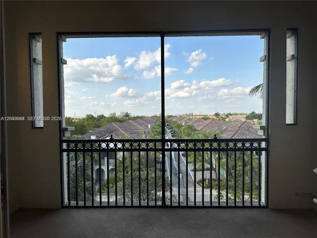 3055 NW 126th Ave 411, Sunrise, FL 33323
