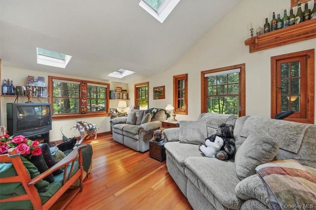 38 W Adirondack Trail, Smallwood, NY 12778