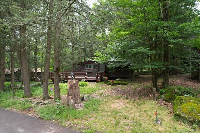38 W Adirondack Trail, Smallwood, NY 12778