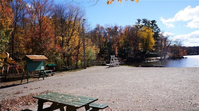 38 W Adirondack Trail, Smallwood, NY 12778