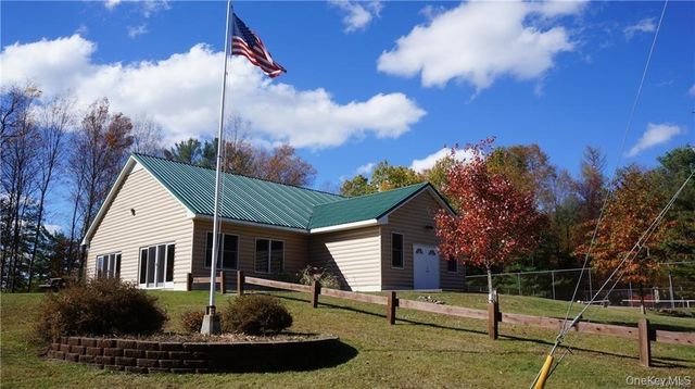 38 W Adirondack Trail, Smallwood, NY 12778