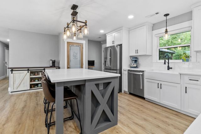 1050 Brock Circle, Ringgold, GA 30736