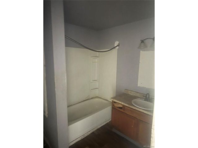 1826 Lanka Ln, Colorado Springs, CO 80915