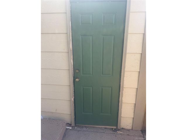 1826 Lanka Ln, Colorado Springs, CO 80915