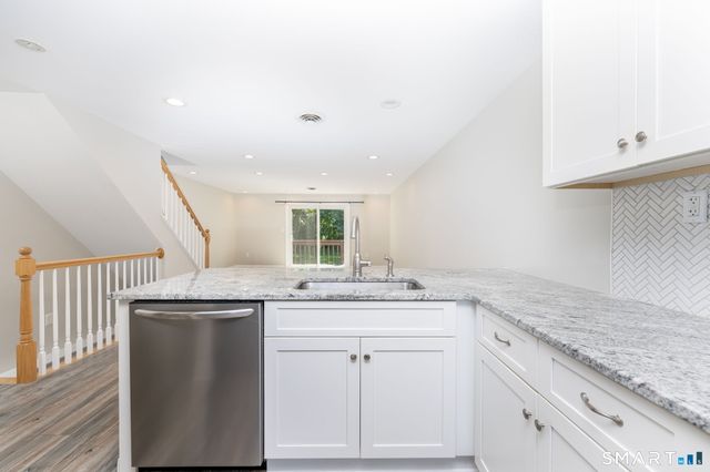 101 Cedar Hollow Drive 101, Rocky Hill, CT 06067