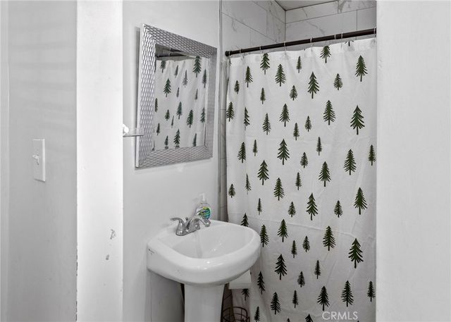 2019 Brundage, Bakersfield, CA 93304