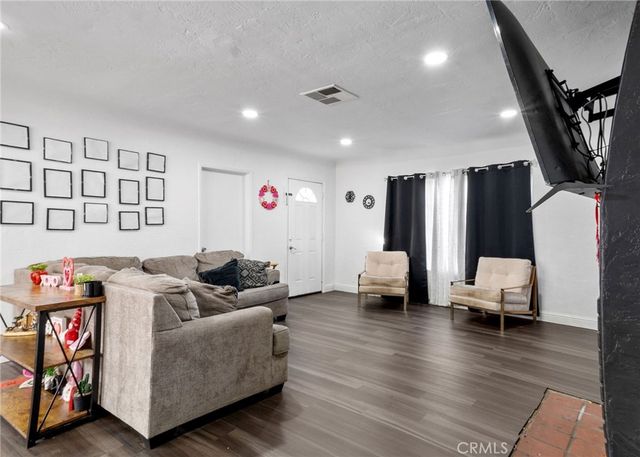 2019 Brundage, Bakersfield, CA 93304