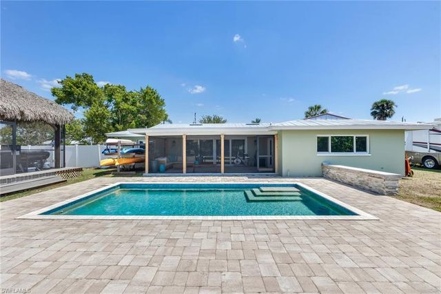 13821 River Forest DR, Fort Myers, FL 33905