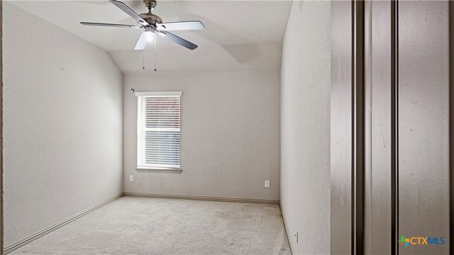 102 N Pasture Cove, Hutto, TX 78634