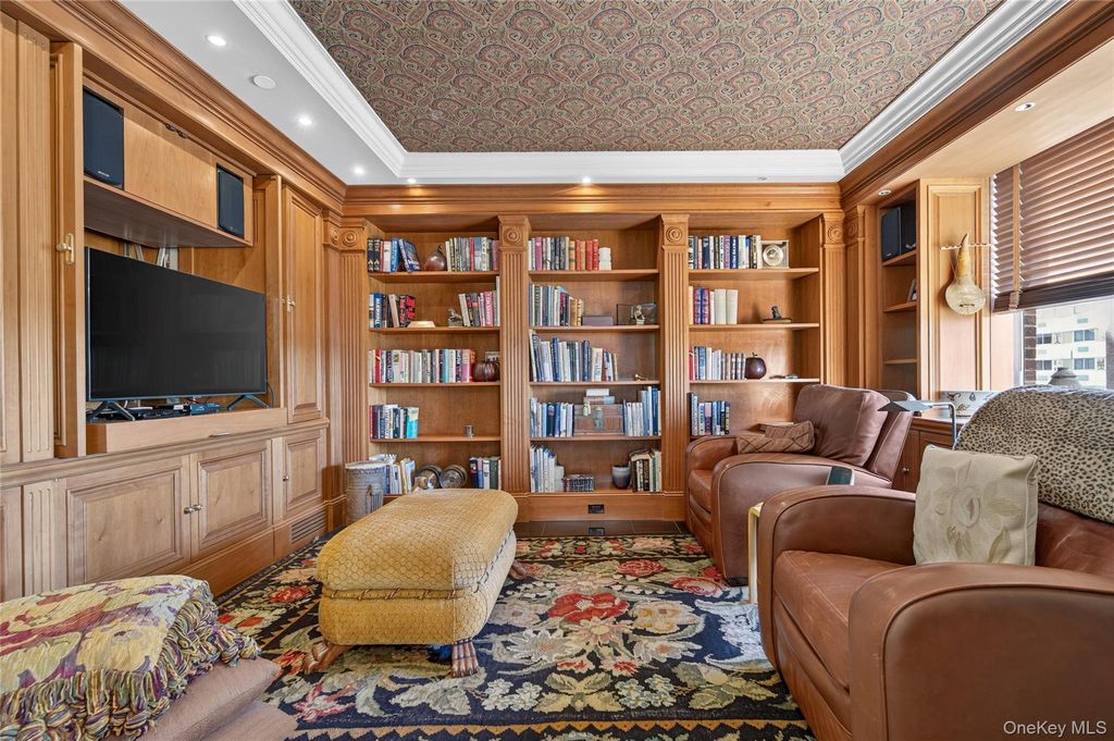 111 Cherry Valley Avenue PH4, Garden City, NY 11530 — photo 5
