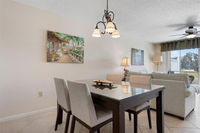 918 WEXFORD BOULEVARD 918, Venice, FL 34293