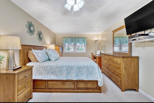 43 Deerfield Ave, Westwood, MA 02090