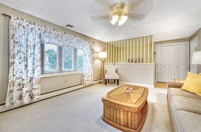 43 Deerfield Ave, Westwood, MA 02090