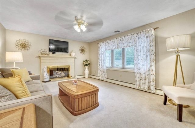 43 Deerfield Ave, Westwood, MA 02090