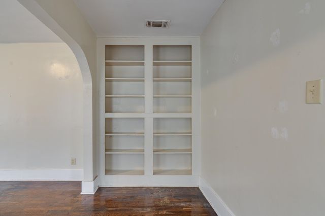 929 N MCNEIL ST, Memphis, TN 38107