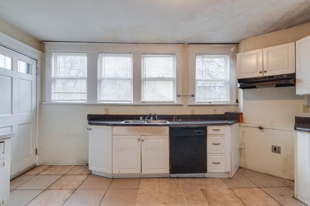 929 N MCNEIL ST, Memphis, TN 38107