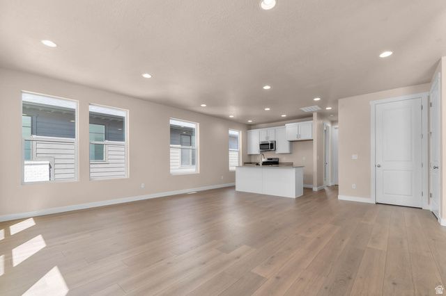 3182 W 1570 N, Provo, UT 84601