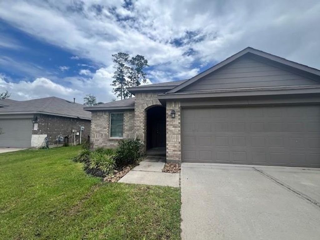 14215 West Rim Lane, Conroe, TX 77384