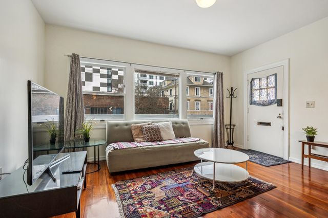 356-360 24Th St, Oakland, CA 94612