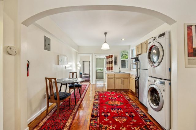 356-360 24Th St, Oakland, CA 94612