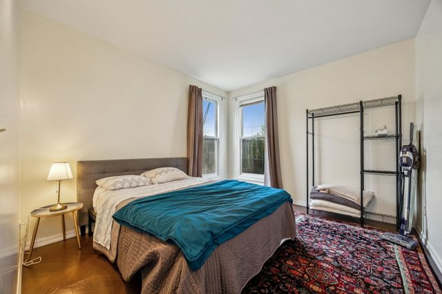 356-360 24Th St, Oakland, CA 94612