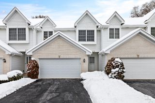 679 BARLINA Road, Crystal Lake, IL 60014