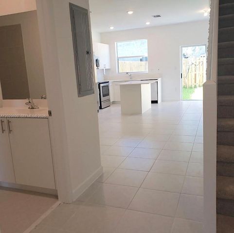 16302 SW 291st St 16302, Homestead, FL 33033