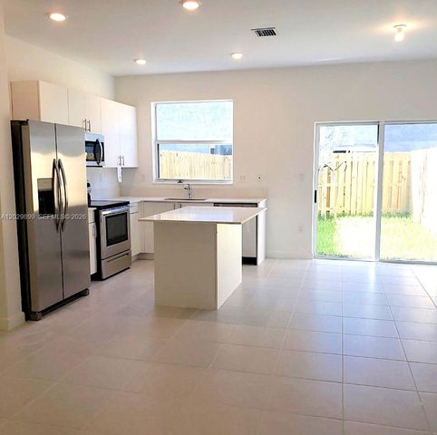 16302 SW 291st St 16302, Homestead, FL 33033